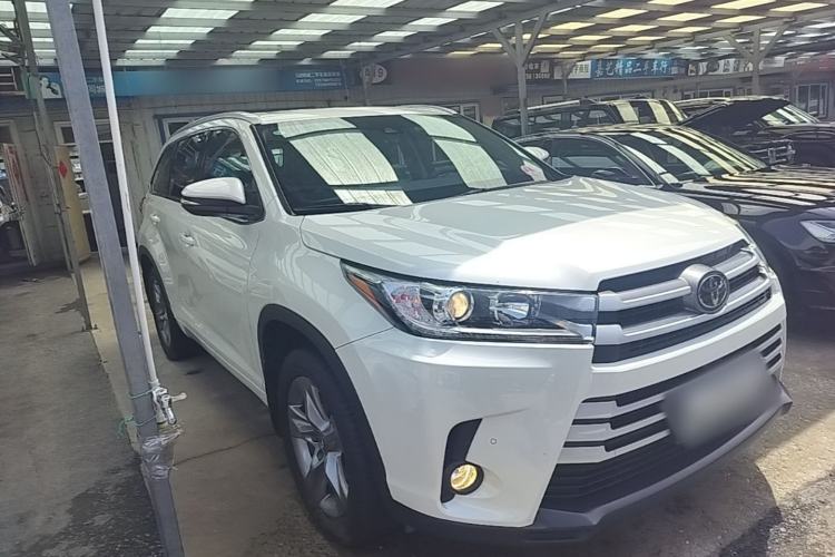 Used Toyota Highlander 2018 2.0T Four-Wheel Drive Luxury Edition 7 Seats China V Emission Standard
