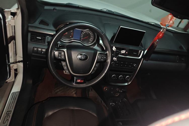 Used Bestune X80 2017 1.8T Automatic Sport Model
