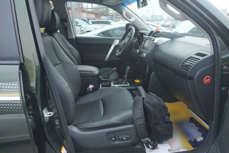 Used Toyota Prado 2015 2.7L Automatic Standard Edition Right Front Seat