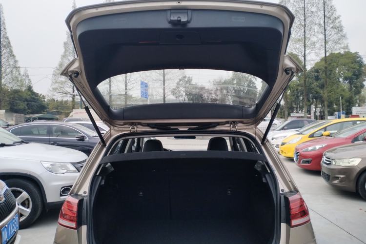 Used Volkswagen Golf 2019 280TSI DSG Comfort Version China VI Standard
