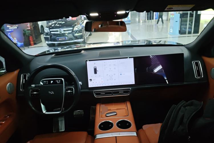 Used Li Auto L8 2023 Pro Model
