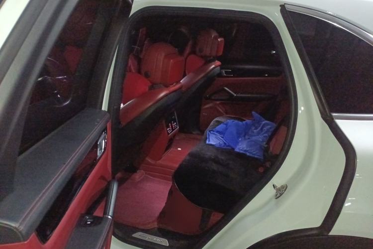 Used Porsche Cayenne 2018 Cayenne 3.0T Left Rear Seat