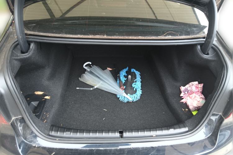 Used BMW 5 Series 2020 530Li Luxury Edition M Sport Package Trunk