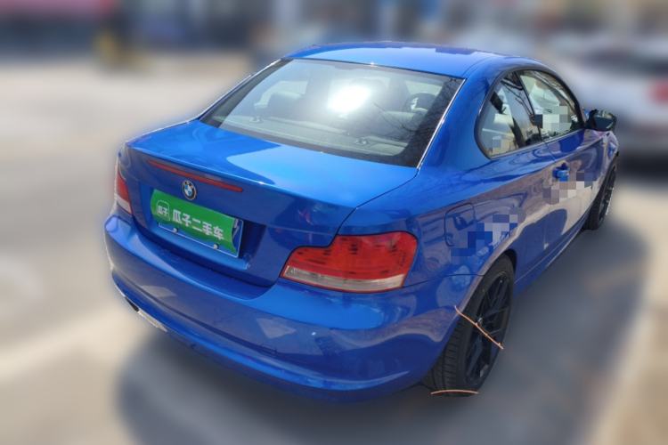 Used BMW 1 Series 2011 120i two-door coupe
