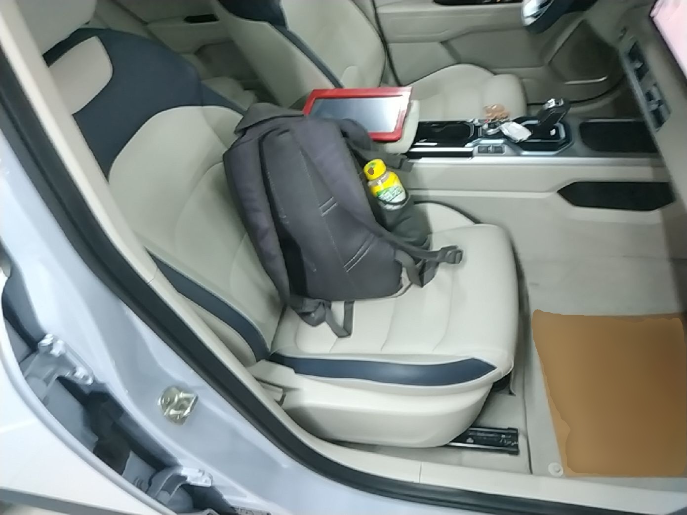 Geely Auto icon 2023 1.5TD Star Player — снимка 19