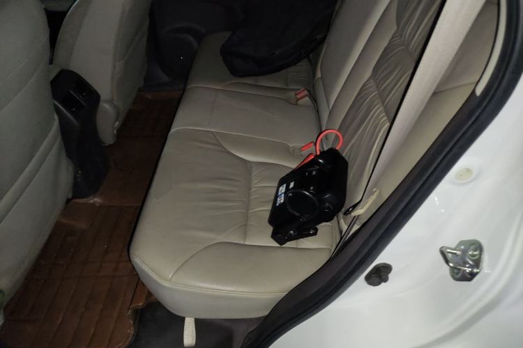 Used Honda CR-V 2013 2.4L two-wheel drive luxury version Left Rear Seat