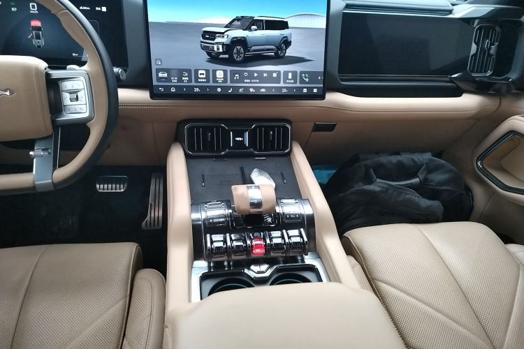 Used Formula Leopard Leopard 8 2025 Smart & Brave Flagship Edition 6 Seats
