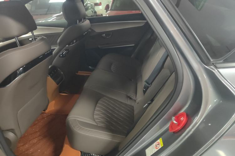 Used BYD Han 2022 EV Genesis Edition 715KM Front-Wheel-Drive Prestige Model Left Rear Seat