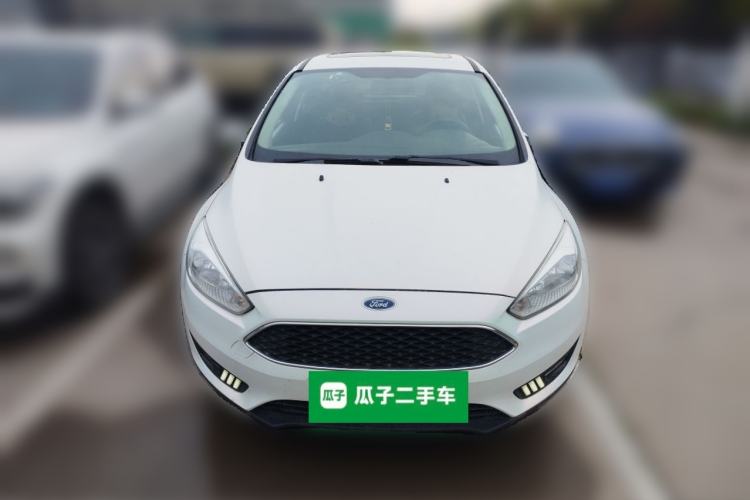 Used Ford Focus 2015 Hatchback EcoBoost 125 Automatic Supreme Style Edition Front