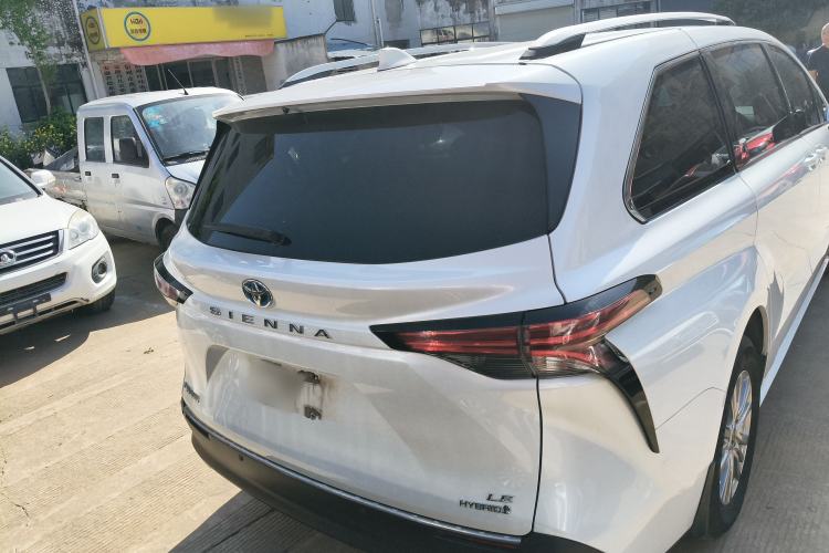 Used Toyota SIENNA 2023 2.5L Hybrid Comfort Edition Rear