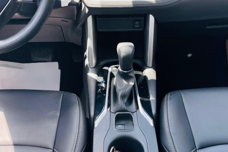 Used Toyota FRONTLANDER 2024 2.0L CVT Leading Edition
