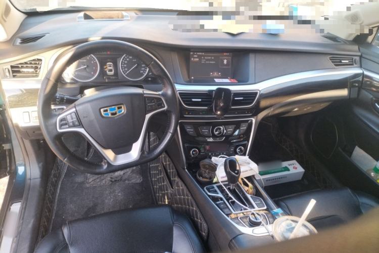 Used Geely Auto Emgrand GT 2015 1.8T Flagship Model Center Console