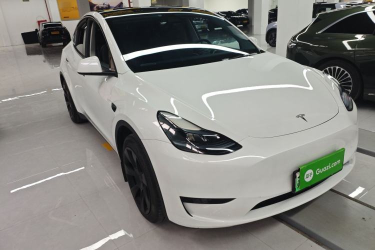 Used Tesla Model Y 2024 Rear-Wheel-Drive Version
