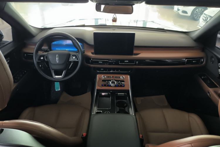 Used Lincoln Aviator 2023 3.0T V6 All-Wheel Drive Zunya Cruise Version 7 Seats
