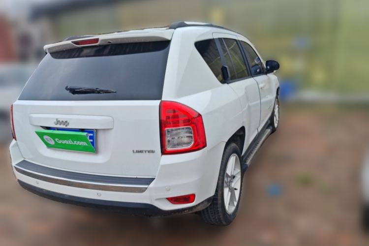 Used Jeep Compass 2013 2.0L two-wheel drive luxury version
