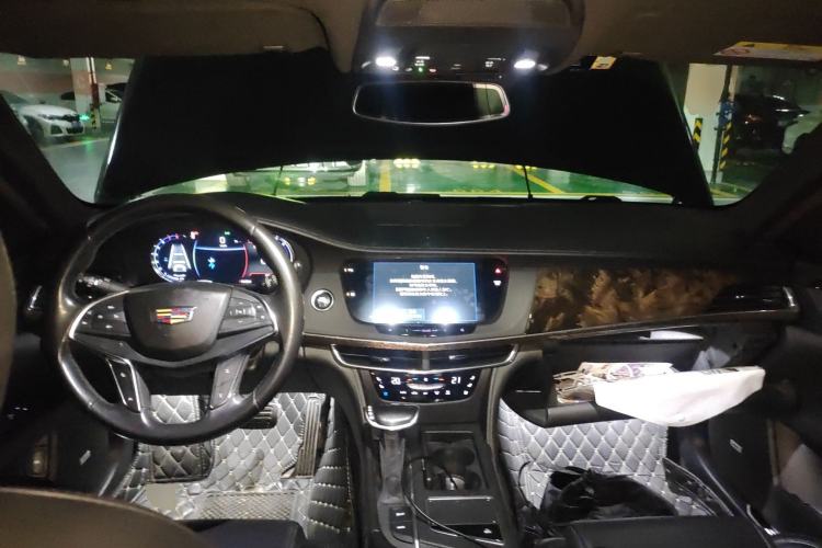 Used Cadillac CT6 2017 28T Luxury Model Center Console