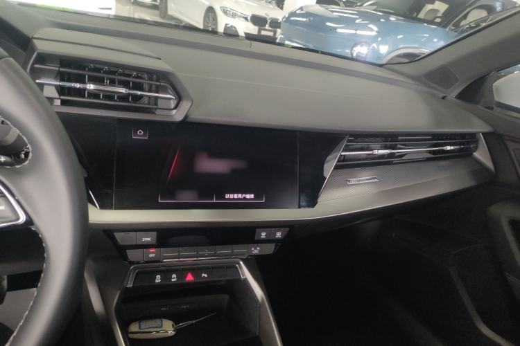 Used Audi A3 2023 Restyled A3L Limousine 35 TFSI Fashion Sport Edition Center Console