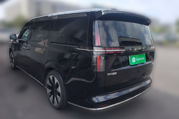 Used Volvo EM90 2025 Ultra Six-Seater