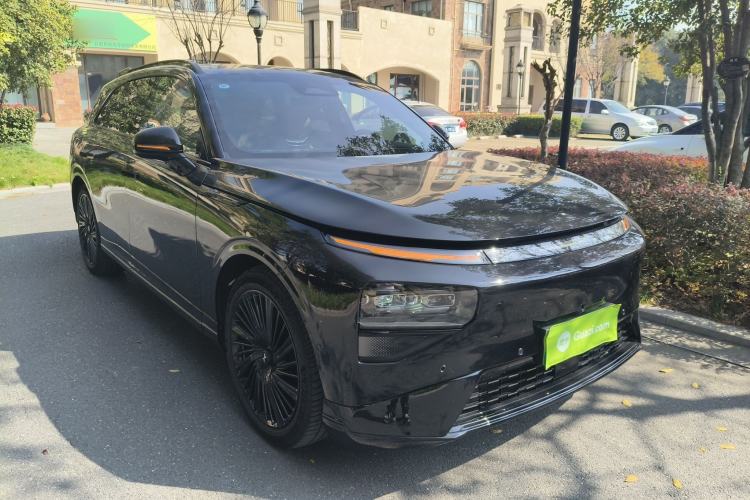 Used XPeng G9 2025 680 Ultra-Long Range All-Wheel Drive Max Exterior 2