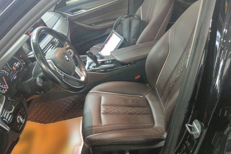 Used BMW 5 Series 2019 Updated 530Li xDrive Luxury Package Left Front Seat