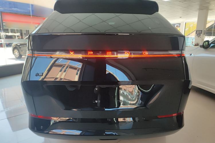 Used XPeng X9 2024 702 Ultra-Long Range Pro Rear