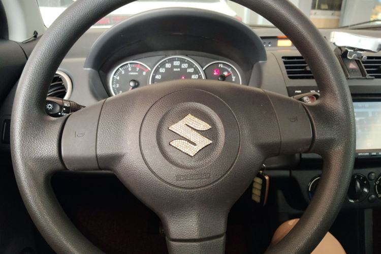 Used Suzuki Swift 2014 1.5L Automatic Fashion Edition