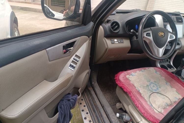 Used Lifan Auto X60 2012 Discovery Edition 1.8L Manual Luxury Model
