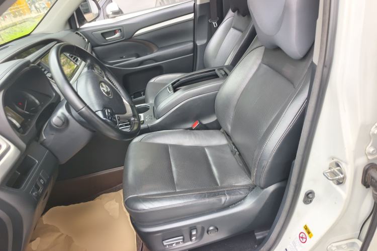 Used Toyota Highlander 2017 2.0T Four-Wheel Drive Luxury Edition 7 Seats