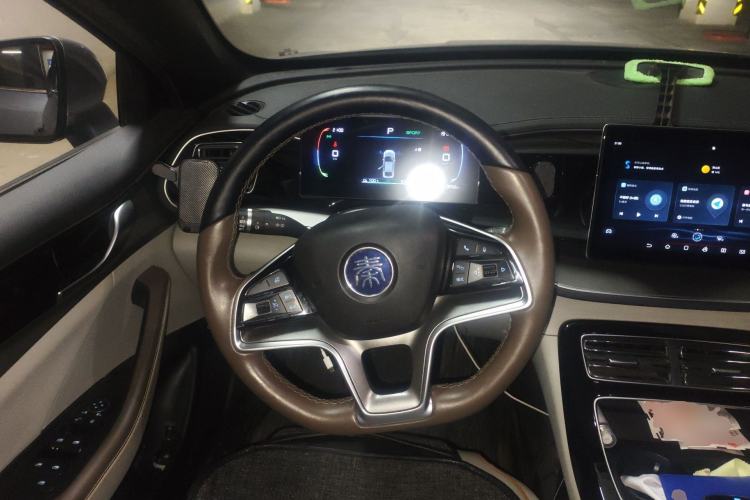 Used BYD Qin PLUS 2023 Champion Edition EV 510KM Leading Model
