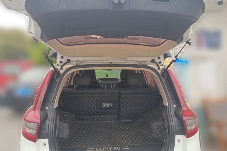 Used Geely Auto Vision X6 2018 1.8L Manual 4G Connect Luxury Edition