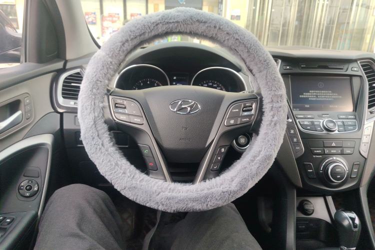Used Hyundai Santa Fe Classic 2013 Revised Version 3.0L Four-Wheel Drive Flagship Edition Euro IV Steering Wheel