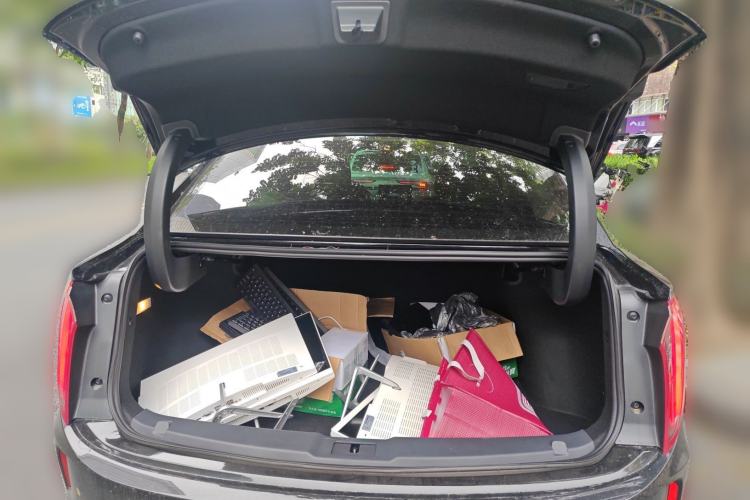 Used Hongqi E-QM5 2024 610 km PLUS
