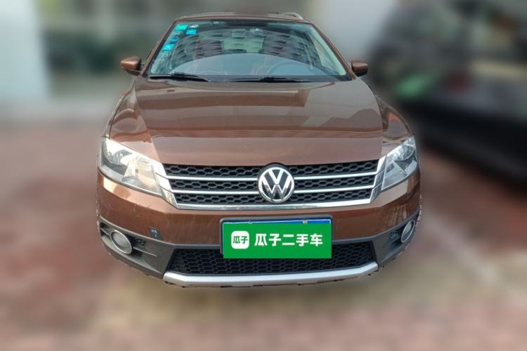 Used Volkswagen Cross Lavida 2014 1.6L Automatic Front