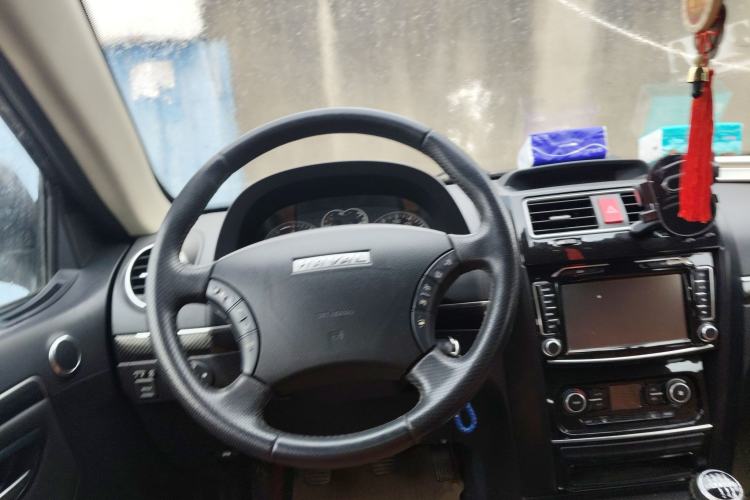 Used Haval H5 Classic 2015 2.0T Manual Two-Wheel Drive Elite Version
