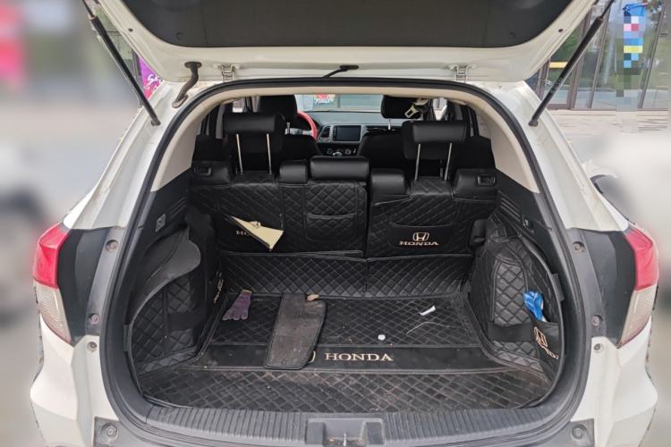 Used Honda Vezel 2022 1.5L CVT Phantom Night Pioneer Edition Trunk