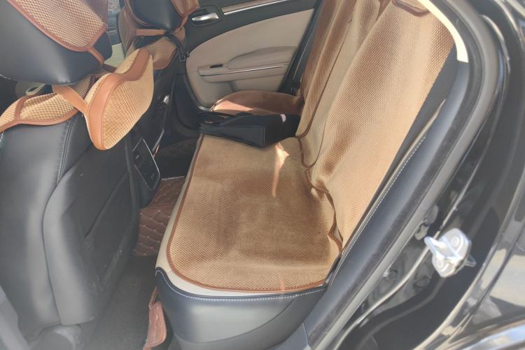 Used Chrysler 300C 2016 3.0L Supreme Edition