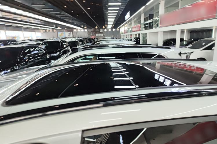 Used Lynk & Co 09 EM-P 2021 2.0T PHEV Halo Six-Seater Roof