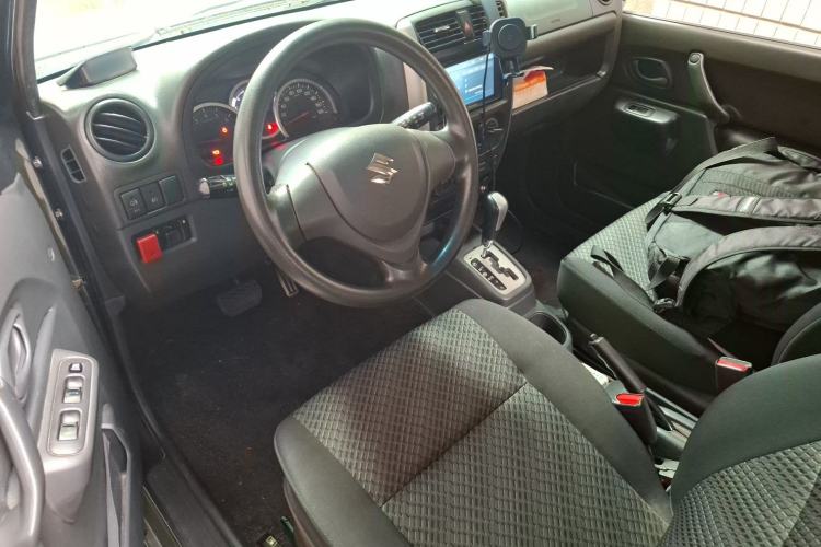 Used Suzuki Jimny 2015 1.3L AT JLX Navigation Edition
