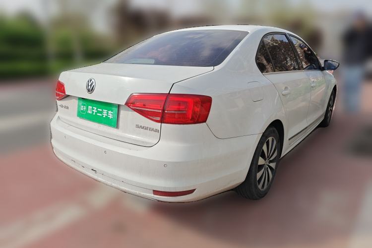 Used Volkswagen Sagitar 2015 1.6L Manual Comfort Model Rear Right 45 Deg