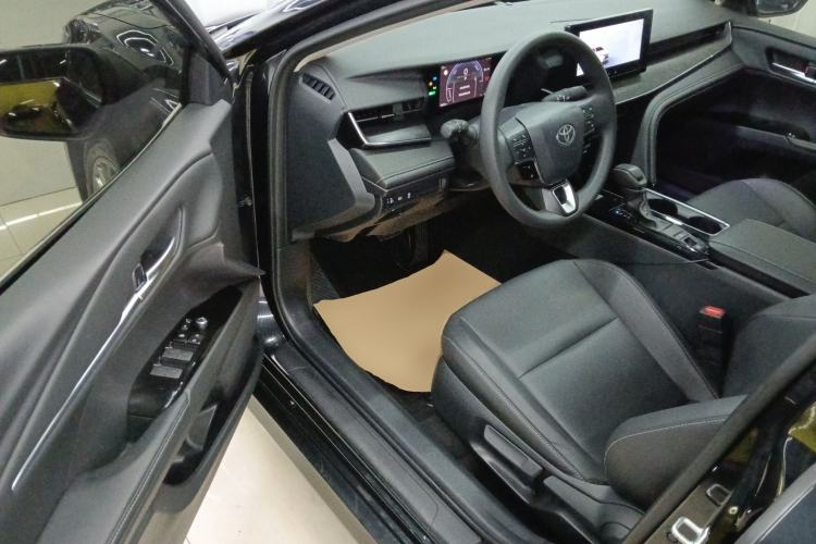 Used Toyota Camry 2024 Dual-Motor 2.0 HE Elite Edition
