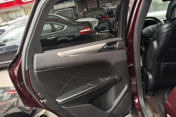 Used Lincoln MKC 2014 2.0T Two-Wheel Drive Deluxe Edition
