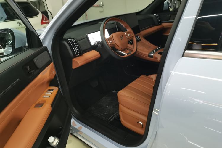 Used JETOUR Shanhai L7 Plus 2025 Model 220km Flagship 7-seater Left Front Seat