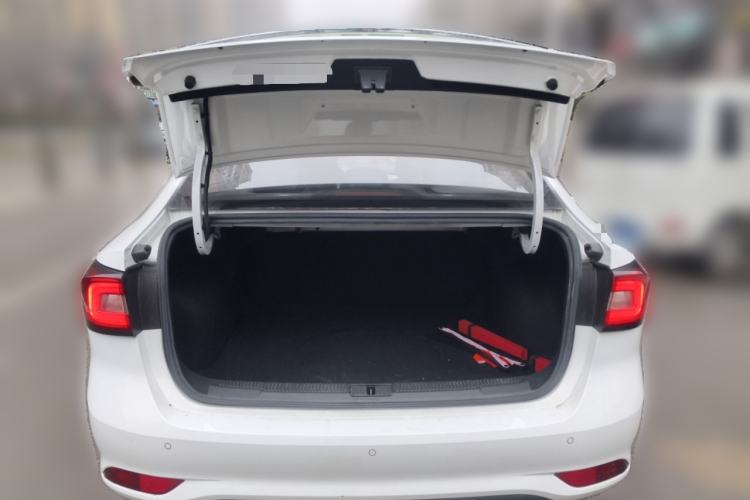 Used Roewe i5 2020 1.5L Automatic 4G Connect Luxury Flagship Edition