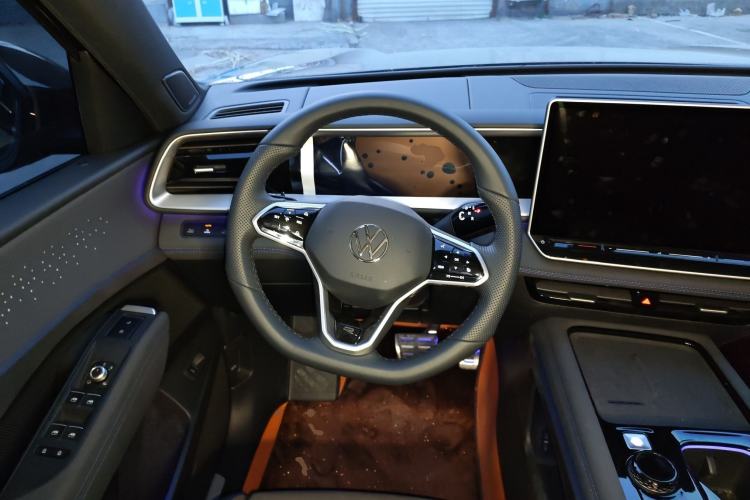 Used Volkswagen Teramont 2025 Tiguan Pro 450TSI Four-Wheel Drive Summit Edition Steering Wheel