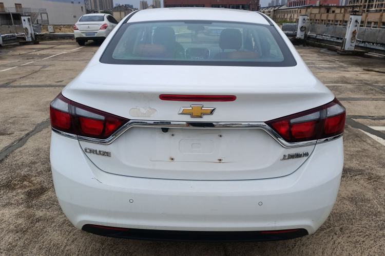 Used Chevrolet Cruze 2015 1.5L Automatic Luxury Edition Rear