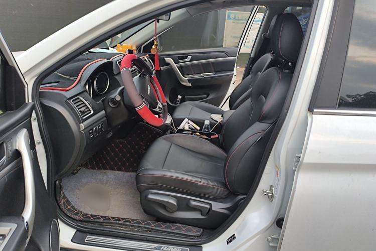 Used Haval M6 2018 Revised Version 1.5T DCT Two-Wheel Drive Elite Edition Left Front Seat