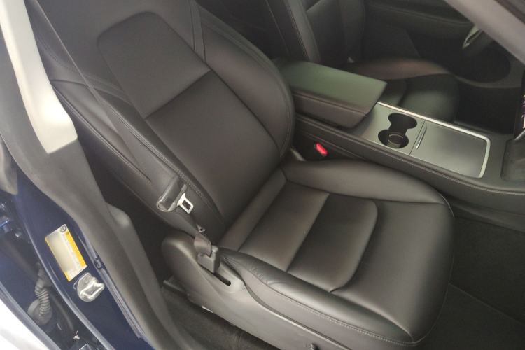 Used Tesla Model Y 2022 Rear-Wheel-Drive Version