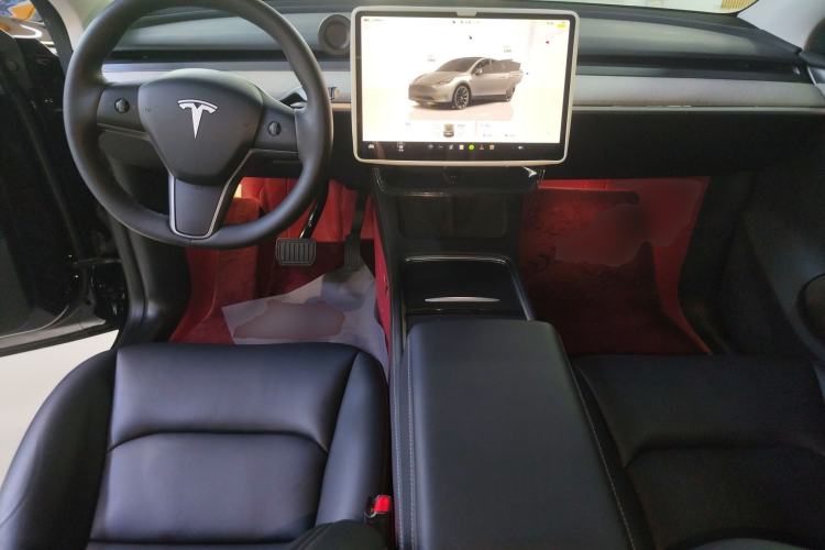 Used Tesla Model Y 2023 Long-Range All-Wheel-Drive Version
