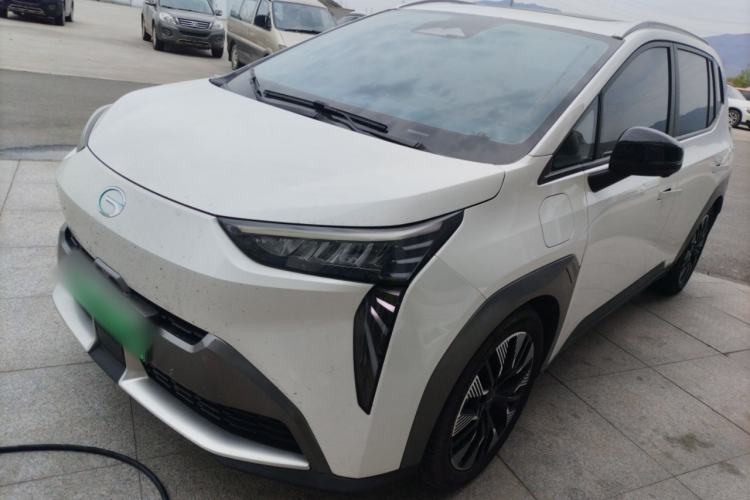 Used AION Y 2022 70 Tech Edition Lithium Iron Phosphate