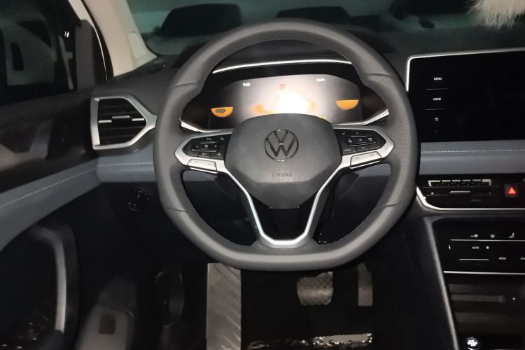Used Volkswagen Tharu 2024 300TSI Two-Wheel-Drive Moonlight Edition Steering Wheel